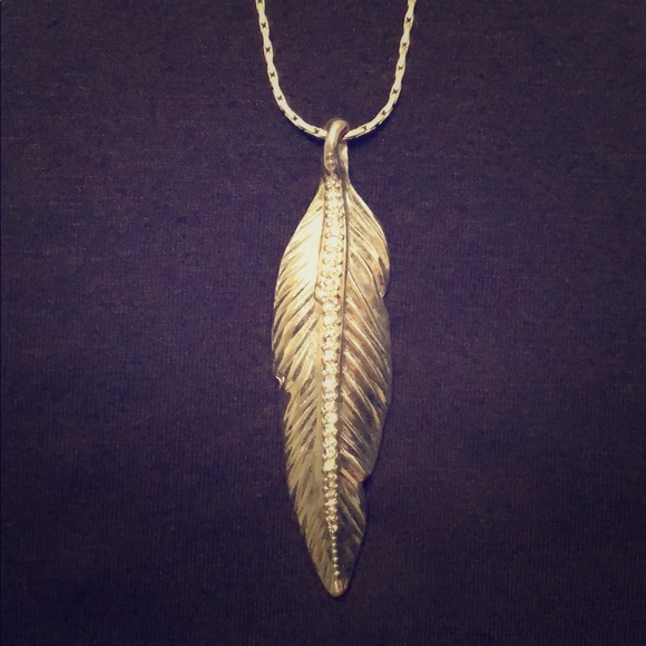 Express Jewelry - Express Silver Feather necklace